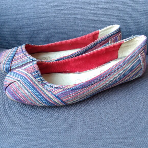 Toms Shoes Ballet Flats Size 9 Hippy Boho Folkwear Tribal Print - Picture 3 of 16